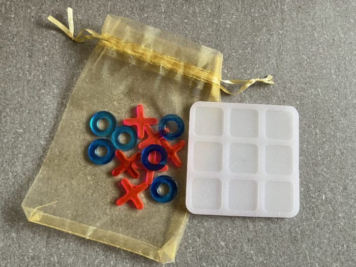 Misa Tic-Tac-Toe- White, Red & Blue - Image 2