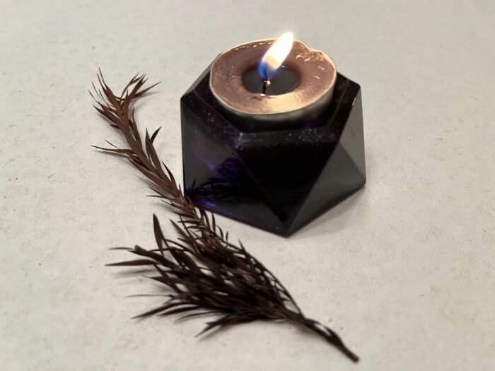 Misa Mandarin T-lite Candle Rest (Small)- Mauve & Silver