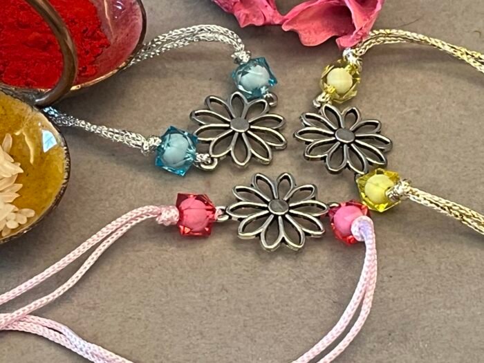 Misa Silver Floral Rakhi