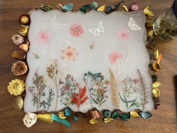 Misa Emerald Nest Place Tray- Opaque White with Flowers - Image 4