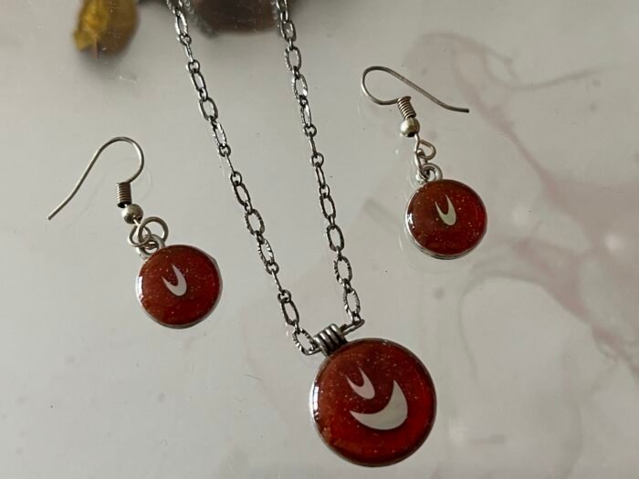 Misa Allium Pendant &  Earrings Set- Red, Holographic design - Image 3