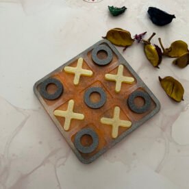 Misa Tic-Tac-Toe- Yellow Black Base, Yellow 'X', Black 'O' 3 UN02 IMG 0741 scaled 1