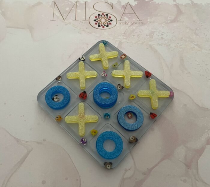 Misa Tic-Tac-Toe- Transparent base, Yellow 'X', Blue 'O' - Image 3