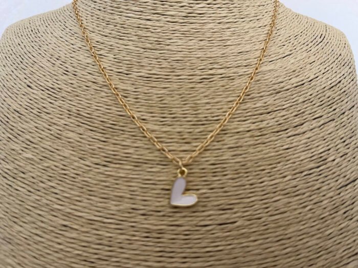 Necklace- Misa Groovy Heart Gold enamel Pendant- White with Gold Link Chain - Image 3