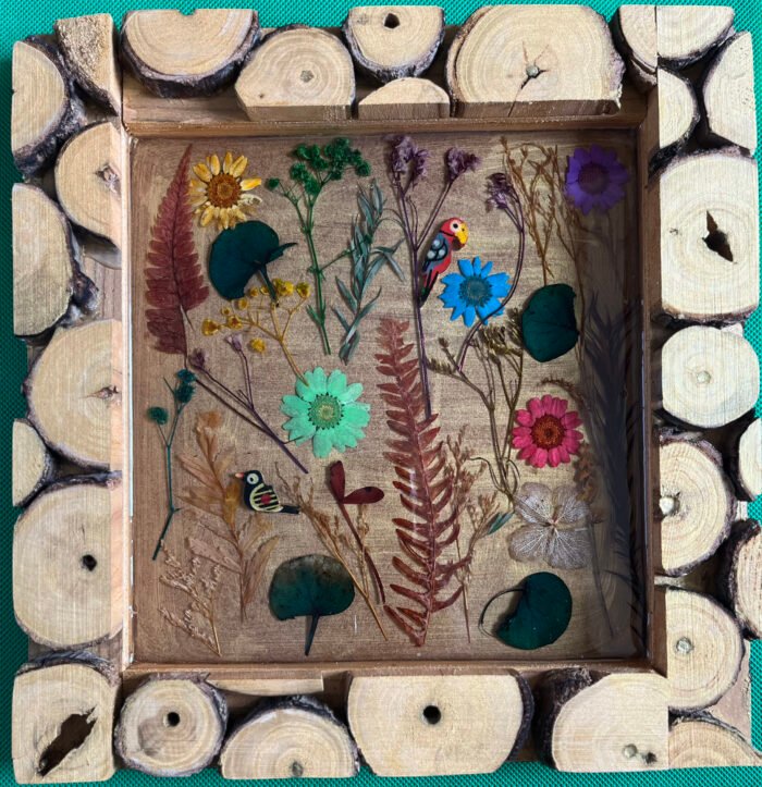 Misa Cornus Square Wooden Tray, Cut blocks border, Dried flowers