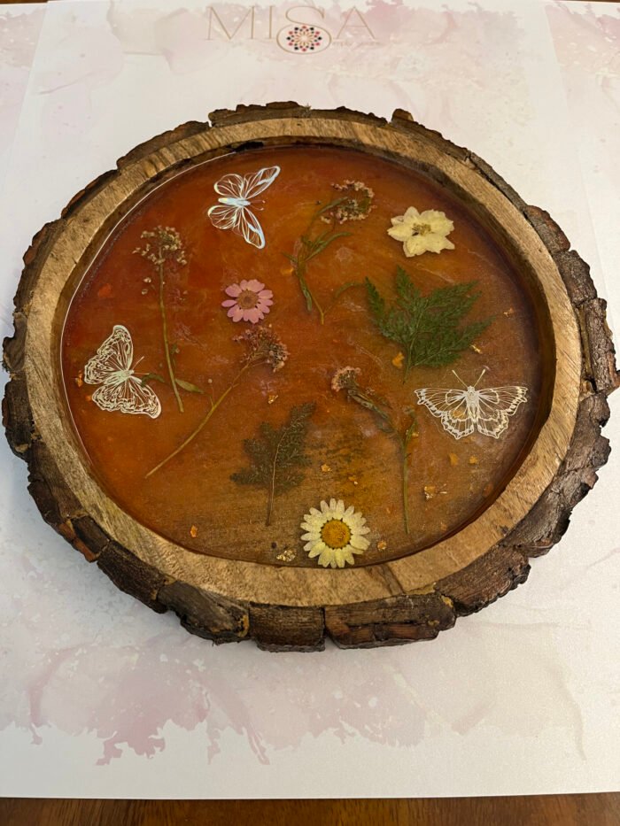 Misa Allium Round Wooden Tray- Dried flowers & butterflies