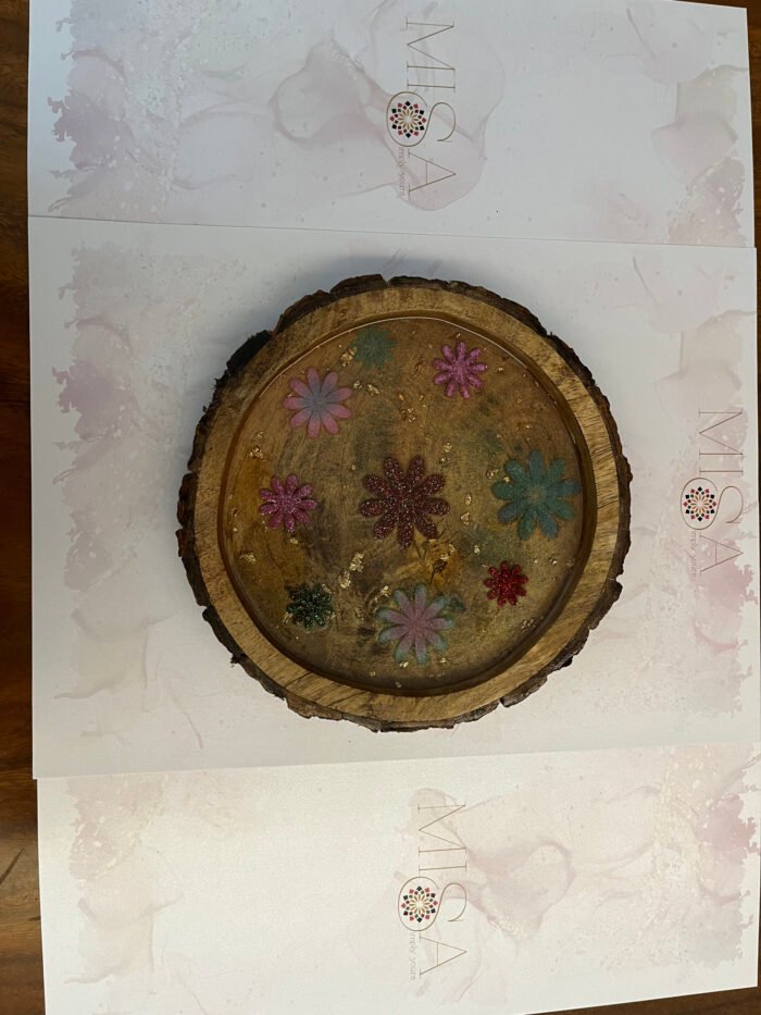 Misa Allium Round Wooden Tray- Red, Green, Pink & Blue Resin flowers with Gold flakes - Image 2