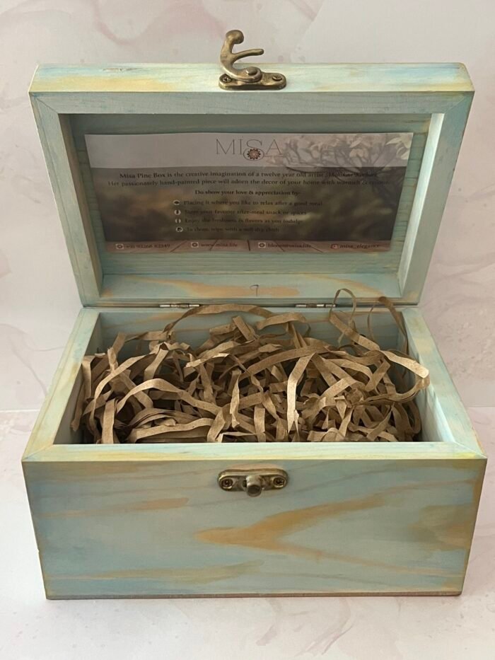 Misa Pinewood Box (Hand-painted)