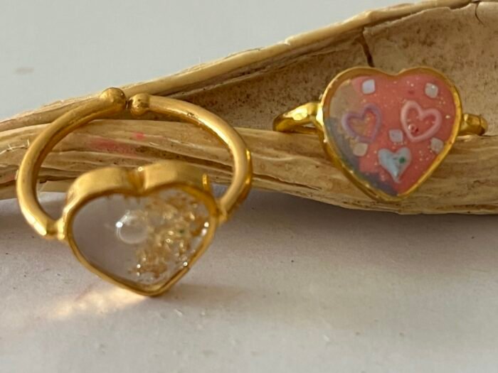 Misa Groovy Heart Finger Ring (14mm) - Image 2