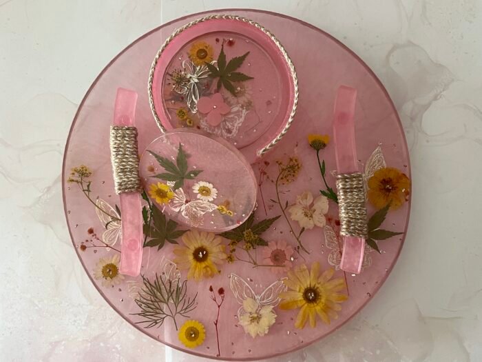 Misa Allium Place Tray & Coaster Set- Pink with Dried flowers