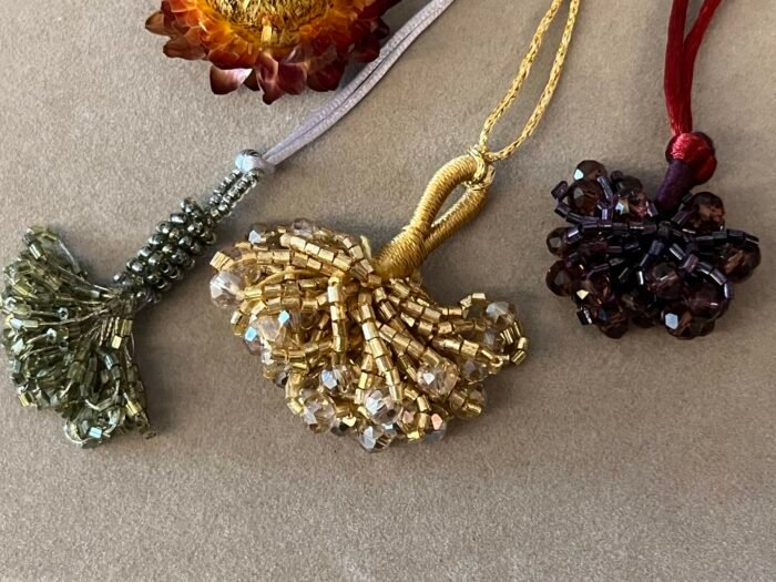 Misa Glass Beaded Cluster Lumba