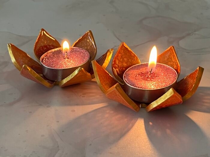 Misa T-lite & Diya Holder-Red & Gold - Image 3