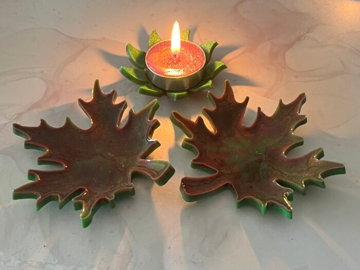 Misa T-lite & Diya Holder- Maroon, Green & Gold - Image 3