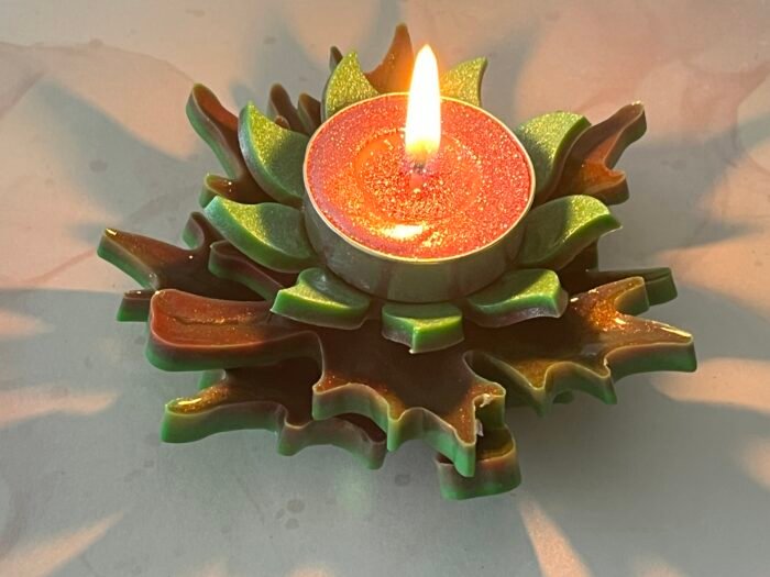 Misa T-lite & Diya Holder- Maroon, Green & Gold
