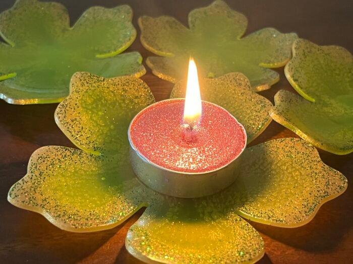 Misa T-lite & Diya Holder- Yellow, Green & Gold