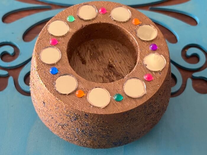 Misa Round Tapered Wooden T-lite Holder Gold with Mirrors - Image 2