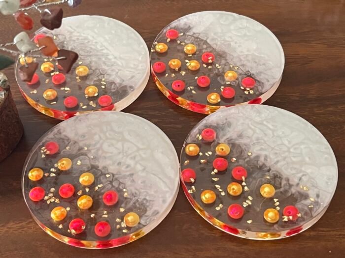 Misa Allium Coasters/T-Lite Holder- Pearl White, Pink & Gold Pearls