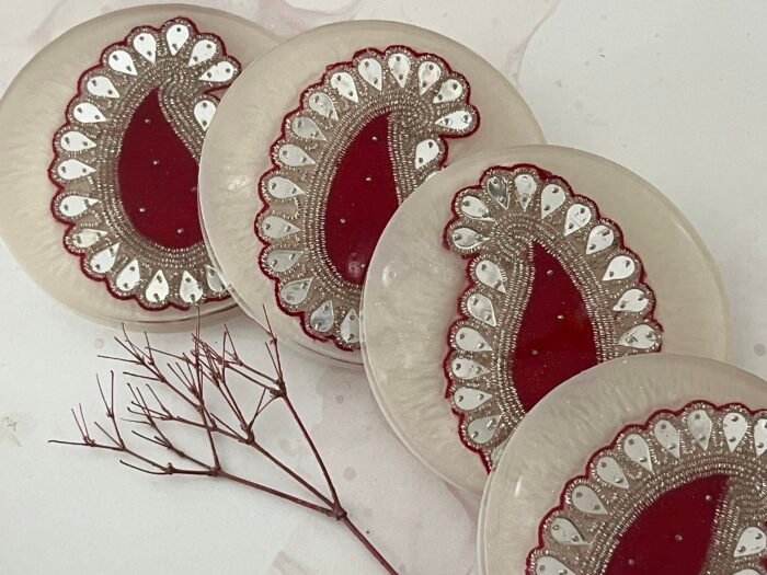 Misa Allium Coasters/T-Lite Holder- Pearl White, Pink Paisley