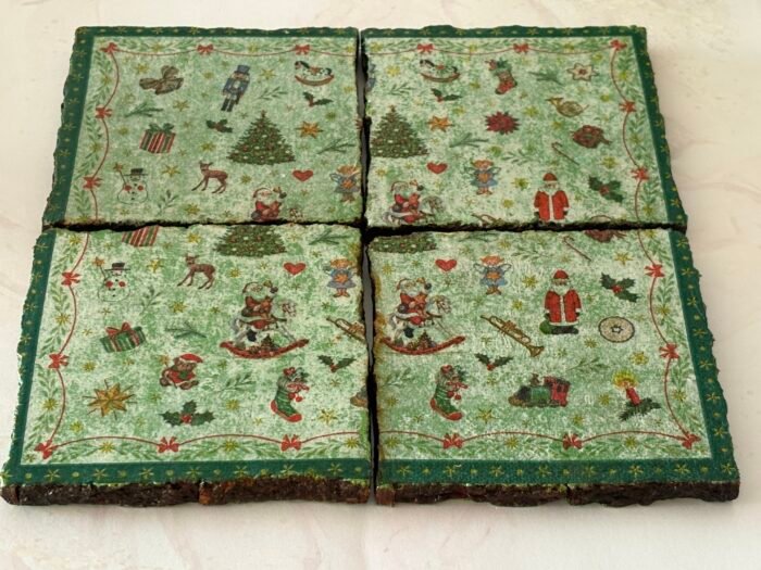 Misa Wooden Agate Cornus Coasters- Green Christmas Design Découpage - Image 4
