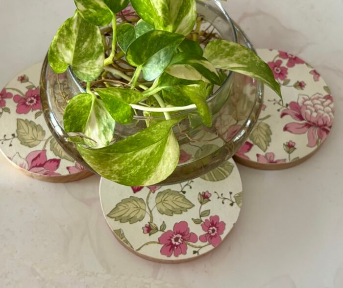 Misa Wooden Allium Coasters- Pink Floral Découpage - Image 3