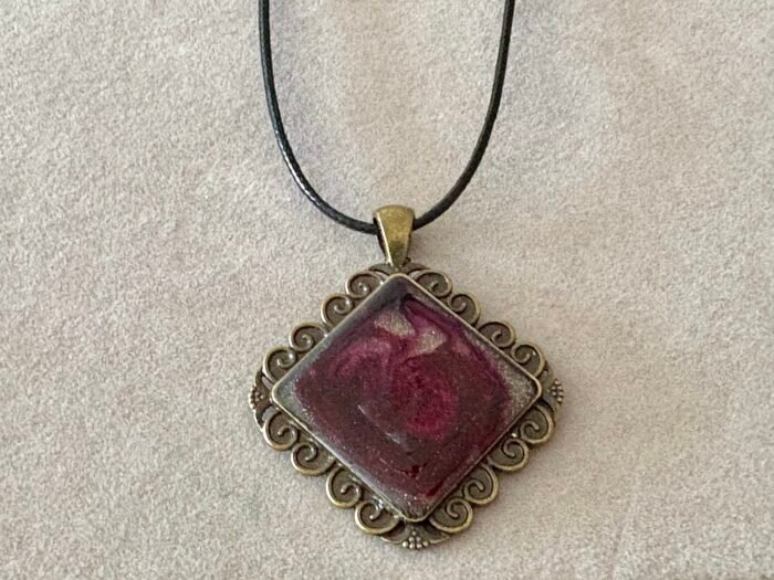Misa Amora Necklace - Image 3