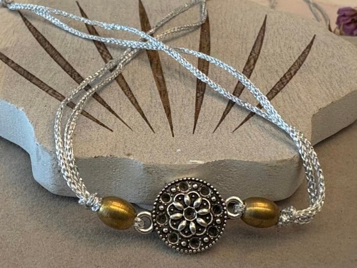 Misa Antique Bloom Rakhi - Image 2