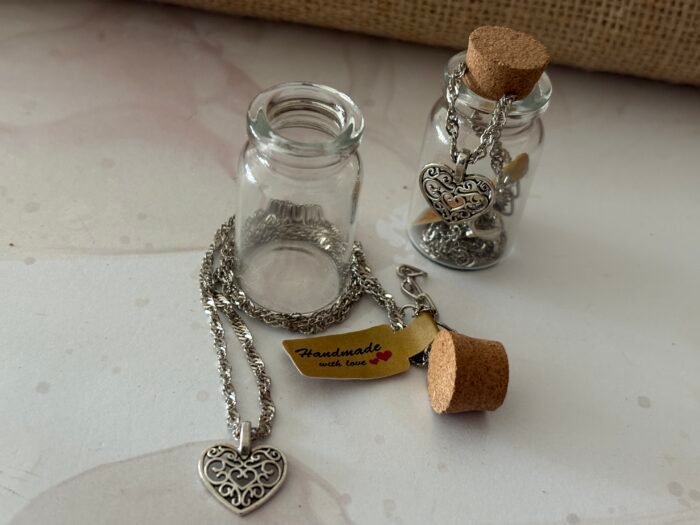 Misa Heartline Necklace - Image 2
