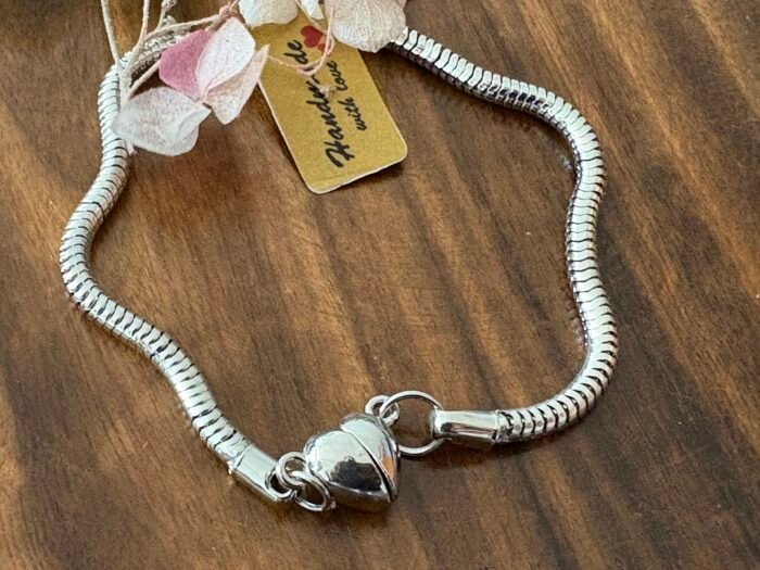 Misa Heart Clasp Bracelet - Image 2